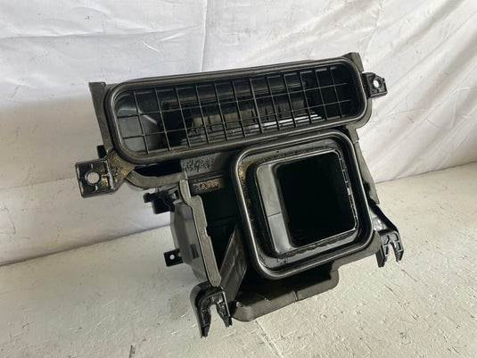 2022-2024 HYUNDAI IONIQ 5 GV60 HVAC AC HEATER BLOWER MOTOR HOUSING BOX