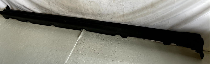 Load image into Gallery viewer, 2022 - 2024 HYUNDAI IONIQ 5 LEFT DRIVER SIDE SKIRT ROCKER PANEL MOLDING # 114086
