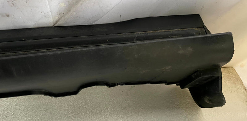 Load image into Gallery viewer, 2022 - 2024 HYUNDAI IONIQ 5 LEFT DRIVER SIDE SKIRT ROCKER PANEL MOLDING # 114086
