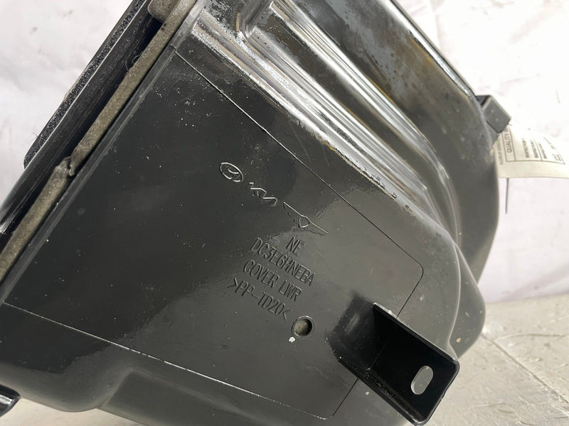 Load image into Gallery viewer, 2022-2024 HYUNDAI IONIQ 5 GV60 HVAC AC HEATER BLOWER MOTOR HOUSING BOX # 107269
