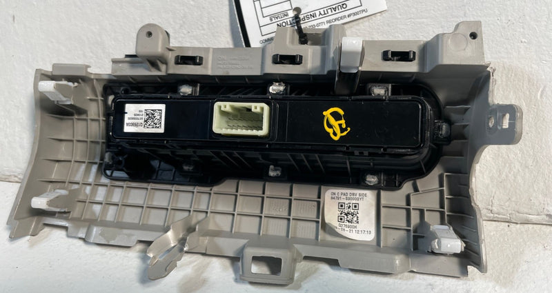 Load image into Gallery viewer, 2020-22 KIA TELLURIDE DASH TRUNK RELEASE DIMMER TRACTION CONTROL SWITCH # 107097
