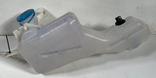 2023-2026 HONDA HR-V FRONT WINDSHIELD WASHER RESERVOIR TANK BOTTLE 2.0L
