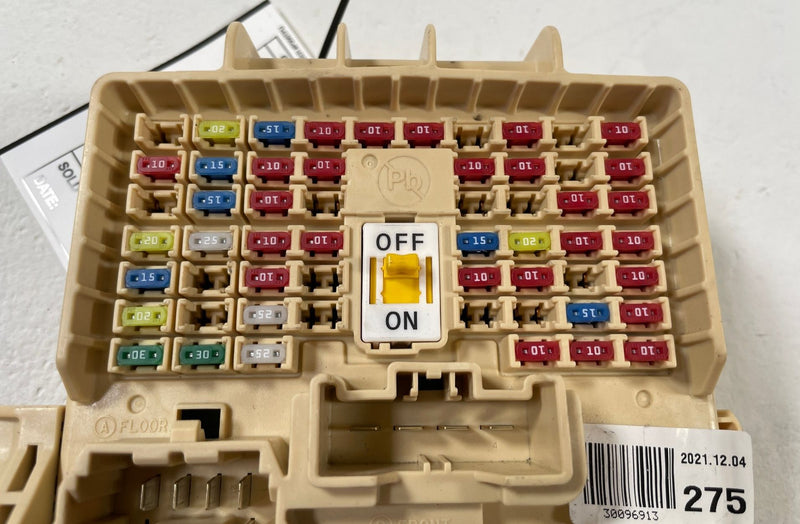 Load image into Gallery viewer, 2022 GENESIS G70 DASH CABIN FUSE RELAY JUNCTION BLOCK BOX 91953-G9230 # 109973
