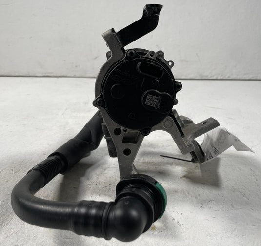 22-24 HYUNDAI IONIQ 5 ENGINE MOTOR WATER COOLANT PUMP HOSE W/ BRACKET