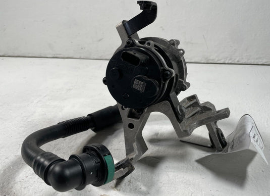 22-24 HYUNDAI IONIQ 5 ENGINE MOTOR WATER COOLANT PUMP HOSE W/ BRACKET