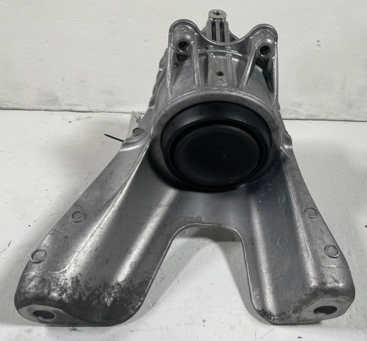 2023 - 2026 HONDA HR-V FWD FRONT RIGHT ENGINE MOTOR MOUNT BRACKET 2.0L