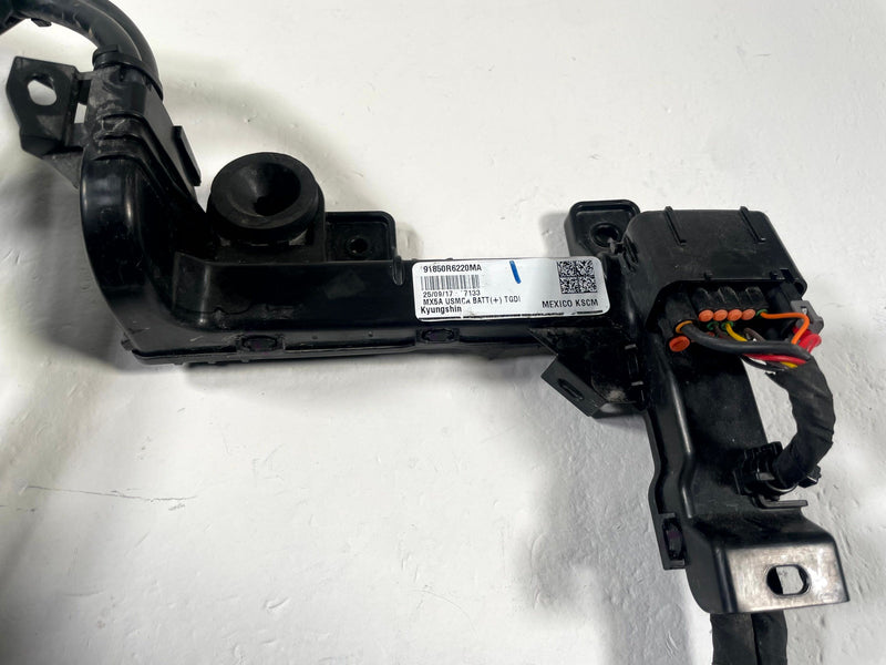 Load image into Gallery viewer, 26 HYUNDAI SANTA FE BATTERY POSITIVE CABLE WIRE HARNESS 2.5L 91850R6220 # 111265
