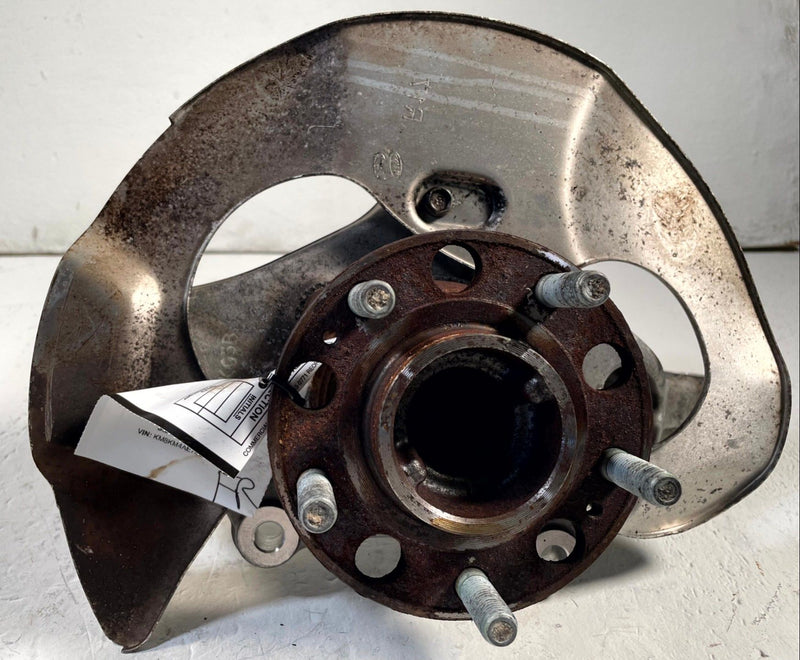 Load image into Gallery viewer, 2022 - 2026 HYUNDAI IONIQ 5 RWD FRONT RIGHT SIDE SPINDLE KNUCKLE &amp; HUB # 114078
