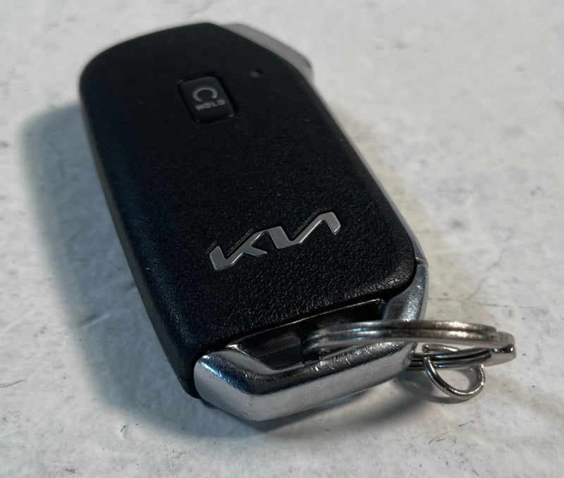 Load image into Gallery viewer, 2022 KIA TELLURIDE ENGINE &amp; BODY CONTROL MODULE ECM BCM W/ KEY FOB # 107105
