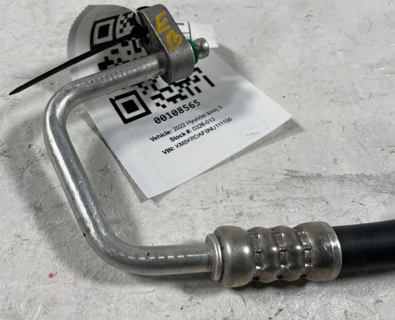 Load image into Gallery viewer, 22-25 HYUNDAI IONIQ 5 AC AIR CONDITIONING REFRIGERANT LIQUID HOSE TUBE # 108565
