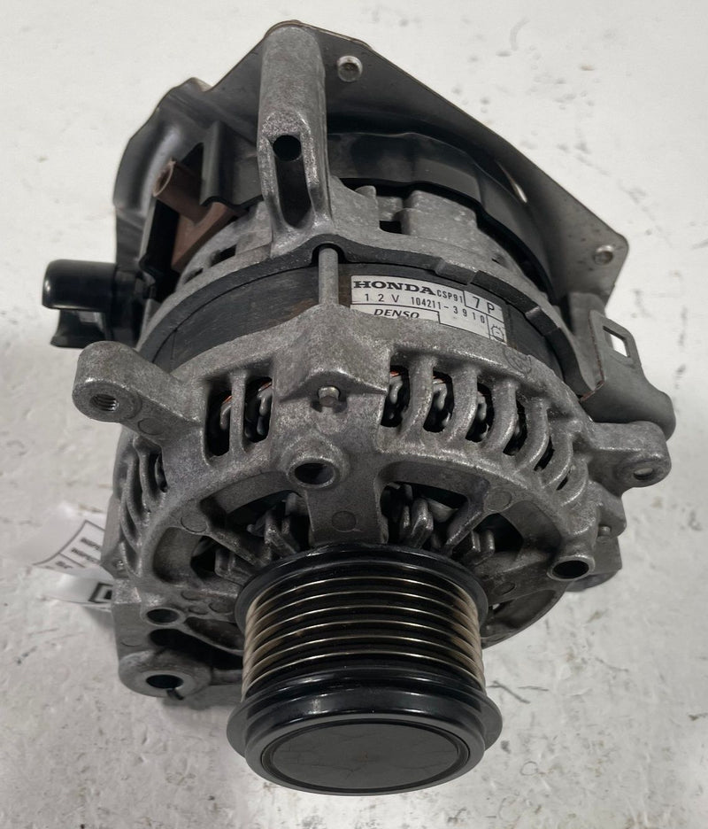Load image into Gallery viewer, 2023 - 2026 HONDA HR-V ALTERNATOR GENERATOR ASSEMBLY 104211-3910 2.0L # 112671
