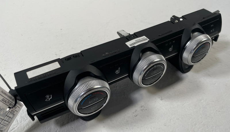 Load image into Gallery viewer, 2021 - 2023 GENESIS G70 HVAC A/C AC HEATER CLIMATE CONTROL SWITCH # 109970

