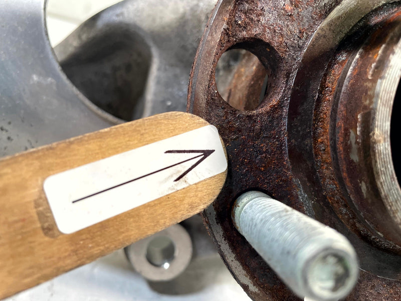 Load image into Gallery viewer, 2022 - 2026 HYUNDAI IONIQ 5 RWD FRONT LEFT SIDE SPINDLE KNUCKLE &amp; HUB # 114085
