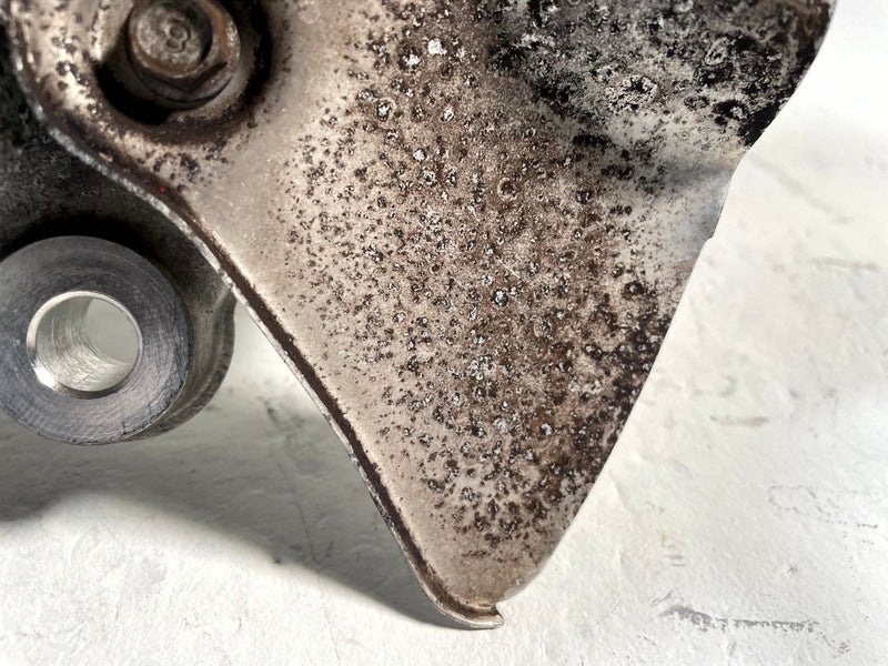 Load image into Gallery viewer, 2022 - 2026 HYUNDAI IONIQ 5 RWD FRONT LEFT SIDE SPINDLE KNUCKLE &amp; HUB # 114085
