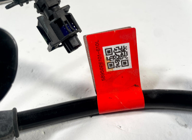 Load image into Gallery viewer, 2024-2026 HYUNDAI SANTA FE REAR LEFT ABS WHEEL SPEED SENSOR WIRE HARNESS #111243
