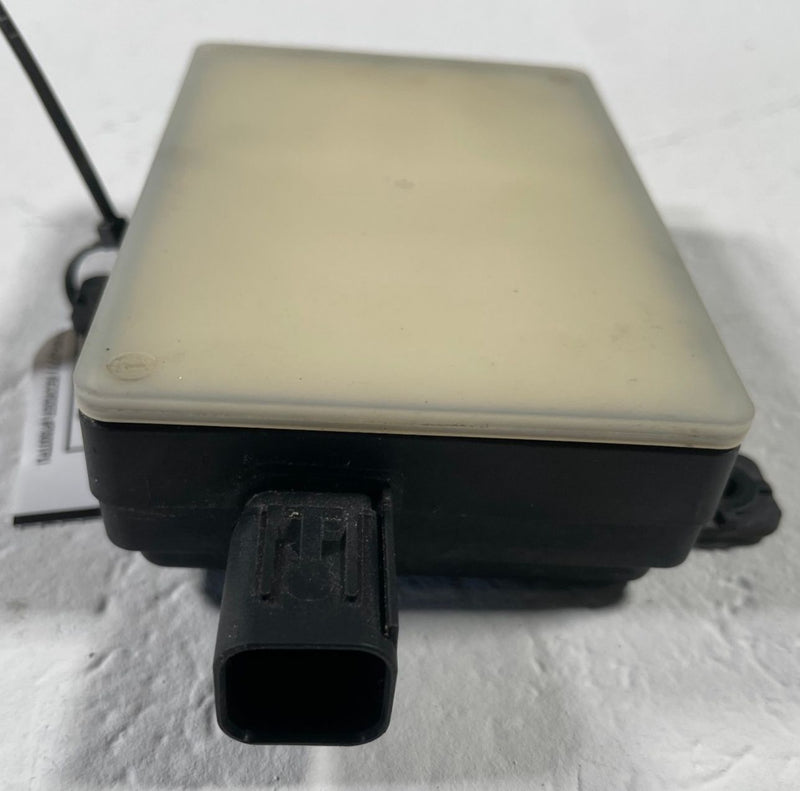 Load image into Gallery viewer, 2021 KIA K5 REAR LEFT DRIVER BLIND SPOT RADAR SENSOR L3991-51100 # 111747
