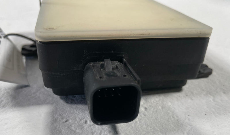 Load image into Gallery viewer, 2021 KIA K5 REAR LEFT DRIVER BLIND SPOT RADAR SENSOR L3991-51100 # 111747
