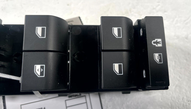 Load image into Gallery viewer, 2025 - 2026 HYUNDAI SANTA FE FRONT LEFT DRIVER SIDE DOOR WINDOW SWITCH # 111248

