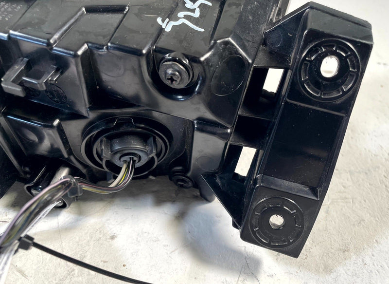 Load image into Gallery viewer, 2022-2024 HYUNDAI IONIQ 5 REAR LEFT DRIVER SIDE LED OUTER TAILLIGHT LAMP #114074
