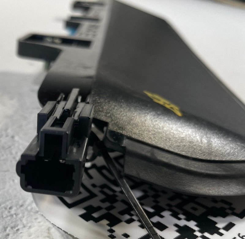 Load image into Gallery viewer, 2022 - 2026 GENESIS G70 REAR UPPER 3RD THIRD STOP BRAKE LIGHT LAMP # 109956
