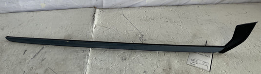 2022-2025 HYUNDAI IONIQ 5 FRONT WINDSHIELD RIGHT A PILLAR TRIM MOLDING