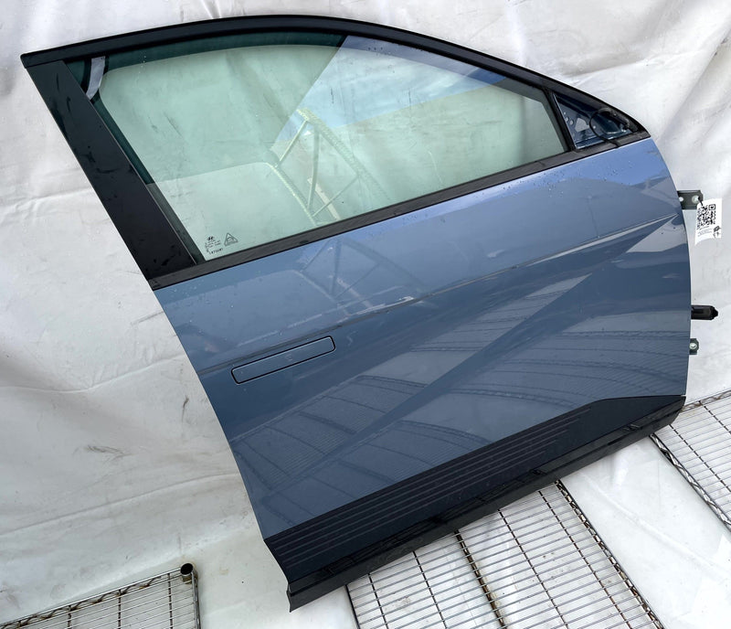 Load image into Gallery viewer, HYUNDAI IONIQ 5 FRONT RIGHT SIDE DOOR SHELL ASSEMBLY BLUE (U3P) 2022-2024 114104
