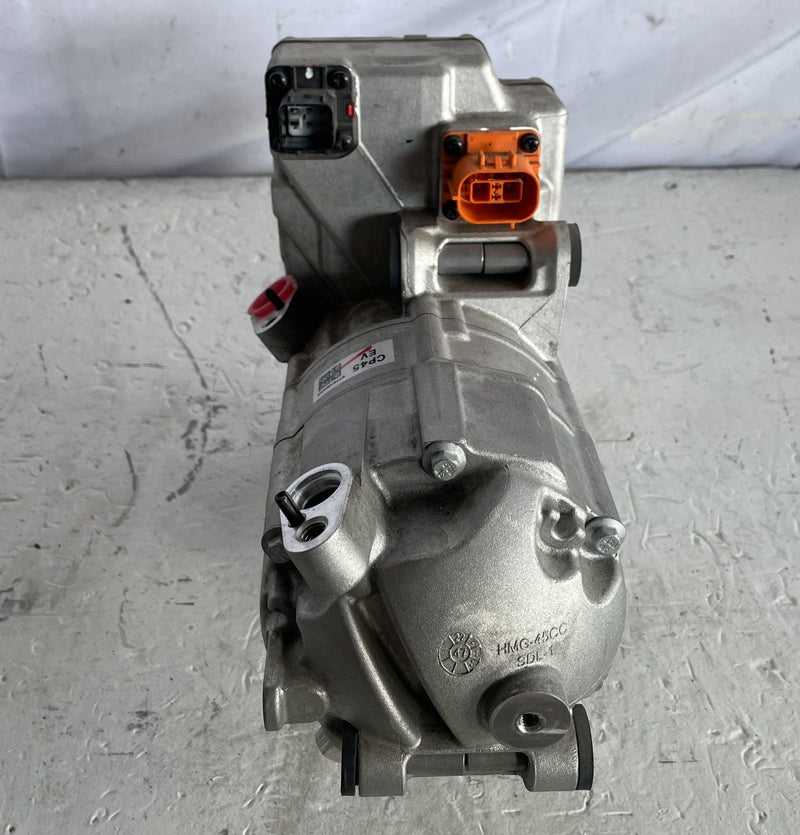 Load image into Gallery viewer, 22-23 HYUNDAI IONIQ 5 AWD AIR CONDITIONING COMPRESSOR UNIT 977E1GI450 # 107309
