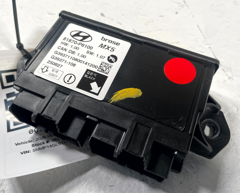 Load image into Gallery viewer, 2024-2026 HYUNDAI SANTA FE REAR LIFTGATE CONTROL MODULE UNIT 81870P6100 # 111258
