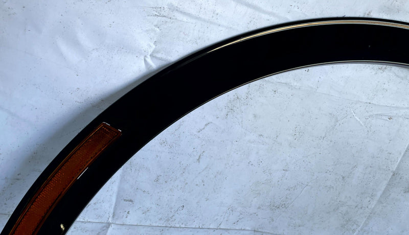 Load image into Gallery viewer, 2023-2025 KIA SPORTAGE FRONT LEFT SIDE FENDER WHEEL ARCH FLARE MOLDING # 109200
