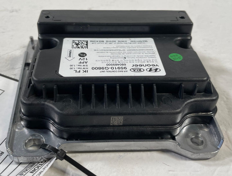 Load image into Gallery viewer, 2022 - 2023 GENESISI G70 RESTRAINT DIAGNOSTIC CONTROL MODULE UNIT # 109964
