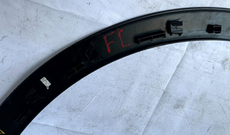 Load image into Gallery viewer, 2023-2025 KIA SPORTAGE FRONT LEFT SIDE FENDER WHEEL ARCH FLARE MOLDING # 109200
