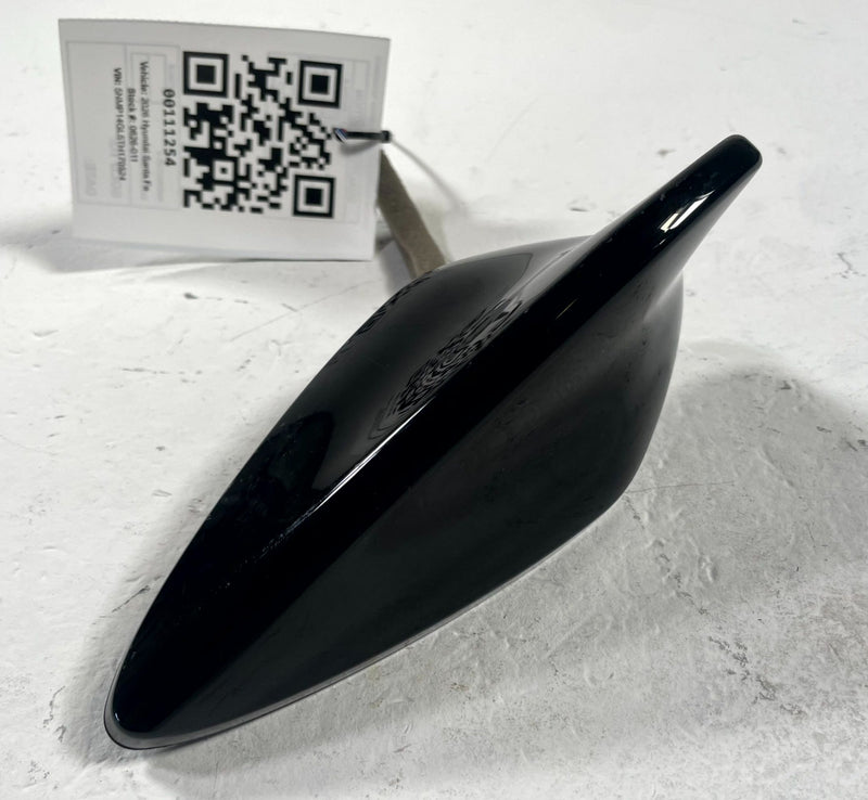 Load image into Gallery viewer, 2024-2026 HYUNDAI SANTA FE EXTERIOR SHARK ROOF FIN RADIO ANTENA BLACK # 111254
