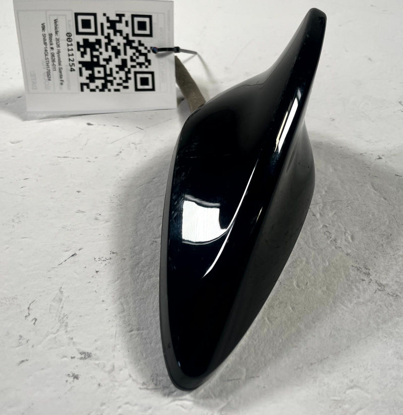 Load image into Gallery viewer, 2024-2026 HYUNDAI SANTA FE EXTERIOR SHARK ROOF FIN RADIO ANTENA BLACK # 111254
