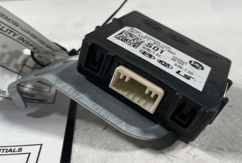 Load image into Gallery viewer, 2022-24 HYUNDAI IONIQ 5 MOOD LIGHT LAMP CONTROL MODULE UNIT 92900-GI000 # 108556
