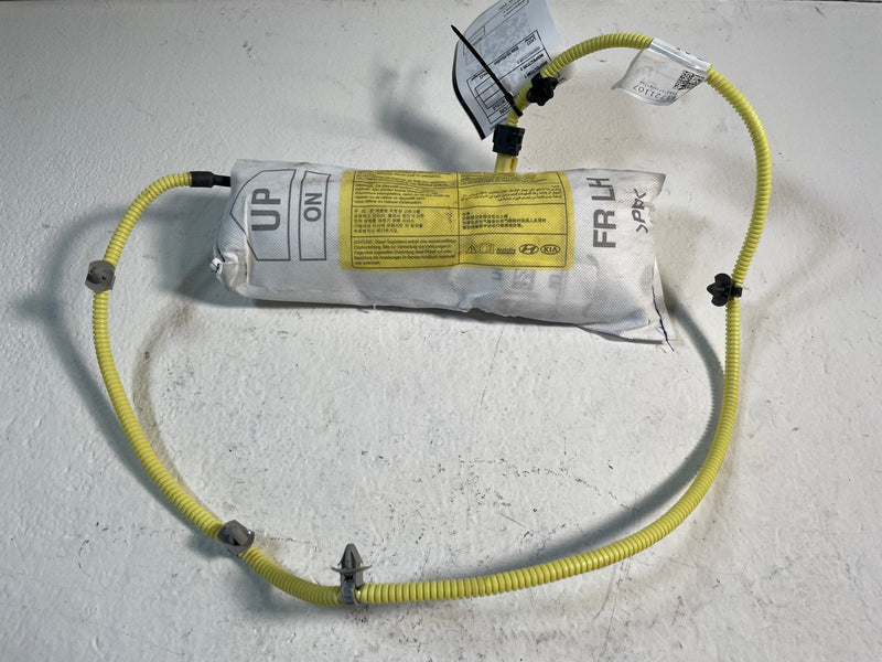 Load image into Gallery viewer, 2020-2025 KIA TELLURIDE FRONT LEFT DRIVER SIDE SEAT AIR BAG 80610S9500 # 107127
