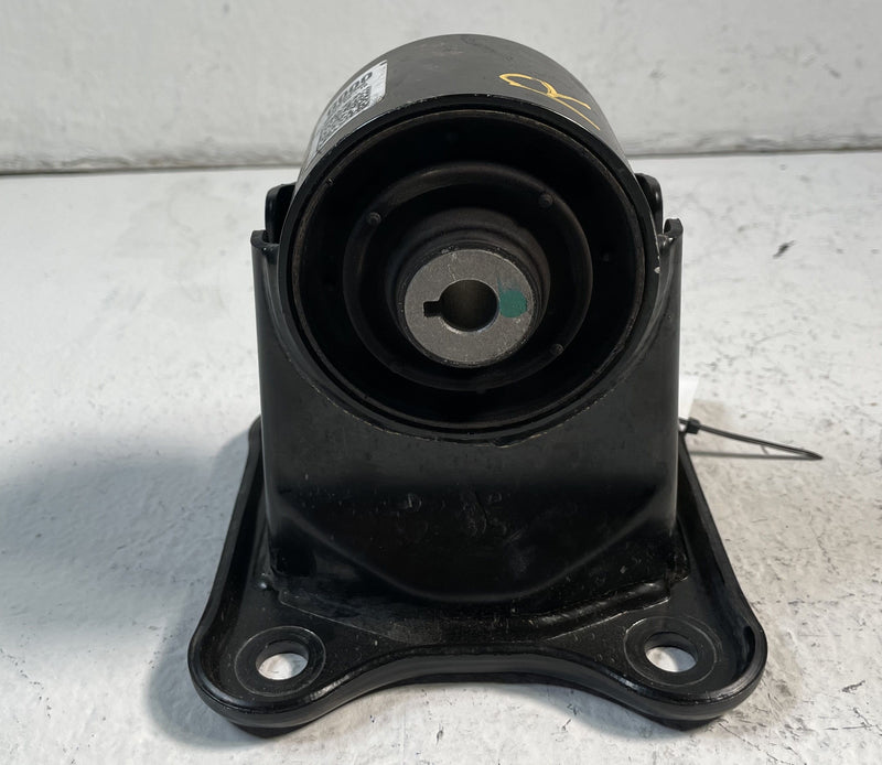Load image into Gallery viewer, 22-25 HYUNDAI IONIQ 5 6 AWD REAR DRIVE UNIT ENGINE MOTOR MOUNT BRACKET # 107266
