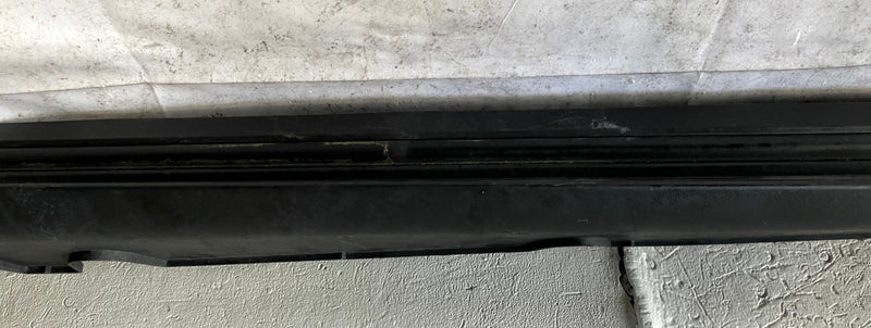 Load image into Gallery viewer, 2022 - 2024 HYUNDAI IONIQ 5 RIGHT SIDE SKIRT ROCKER PANEL MOLDING BLACK # 114080
