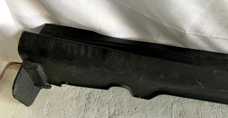Load image into Gallery viewer, 2022 - 2024 HYUNDAI IONIQ 5 RIGHT SIDE SKIRT ROCKER PANEL MOLDING BLACK # 114080
