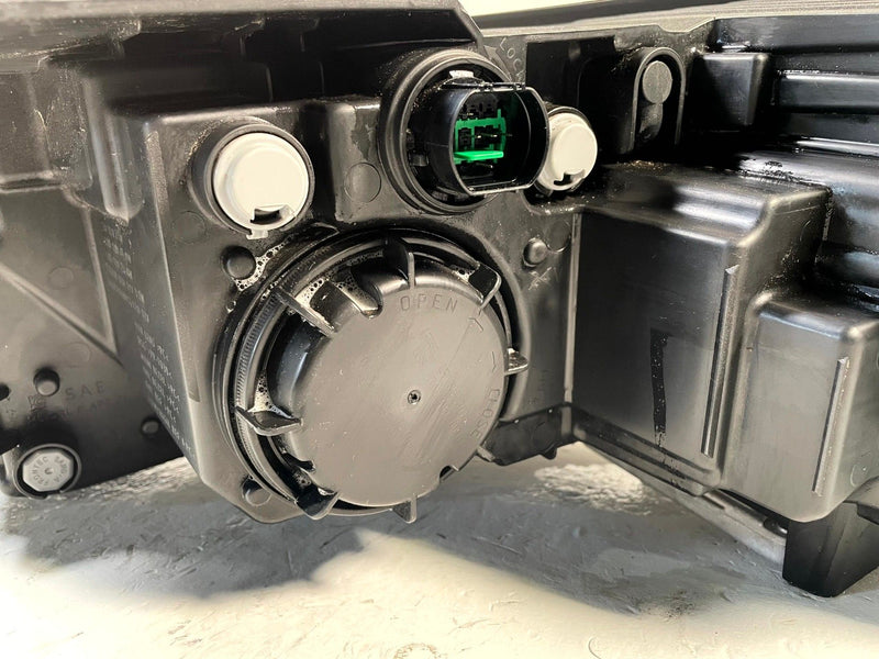 Load image into Gallery viewer, 2022 - 2024 HYUNDAI IONIQ 5 FRONT RIGHT SIDE LED HEADLIGHT HEADLAMP # 114097
