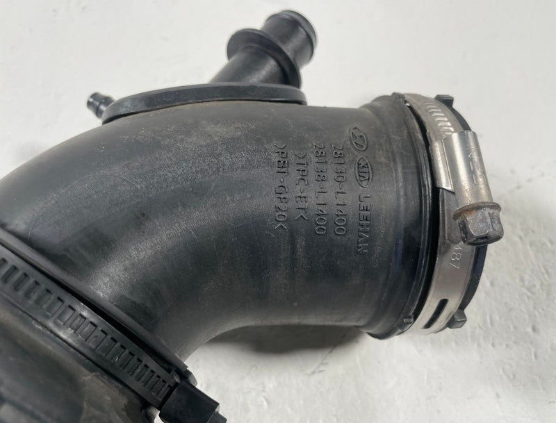 Load image into Gallery viewer, 2021 - 2024 KIA K5 ENGINE AIR CLEANER INTAKE INLET DUCT HOSE PIPE 1.6L # 111737
