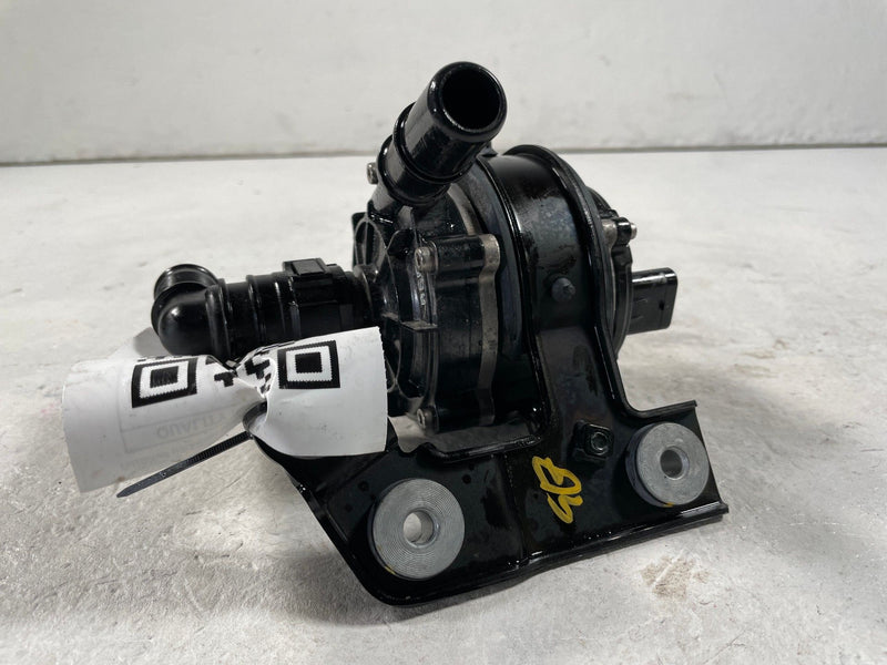 Load image into Gallery viewer, 2022-2024 HYUNDAI IONIQ 5 DRIVE MOTOR INVERTER COOLER COOLING WATER PUMP #108544
