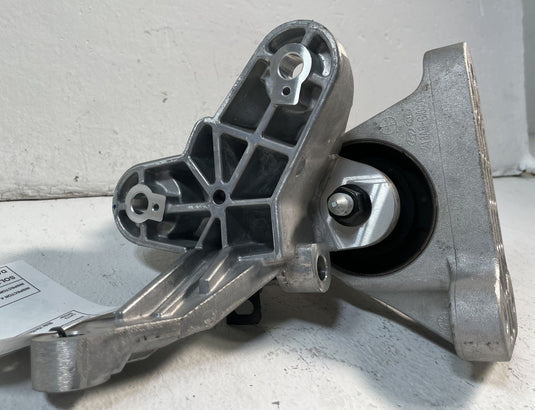 2022-2025 HYUNDAI IONIQ 5 6 FRONT RIGHT DRIVE UNIT MOUNT BRACKET SUPPORT