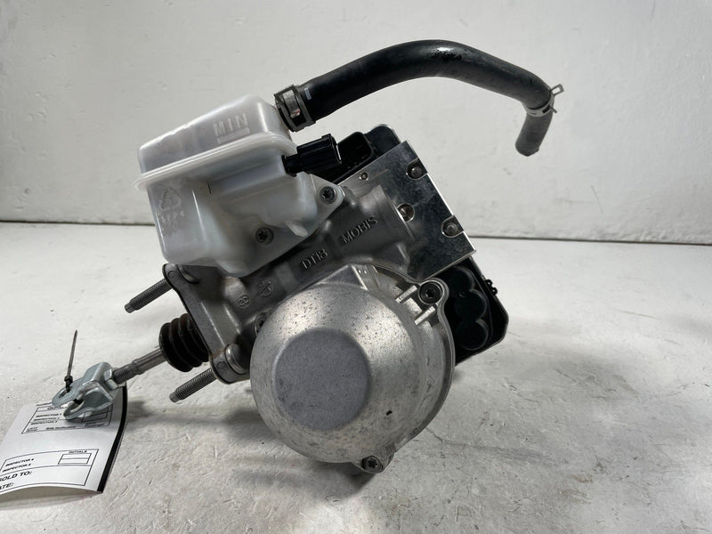 Load image into Gallery viewer, 2022-2024 HYUNDAI IONIQ 5 ABS POWER BRAKE BOOSTER W/ MASTER CYLINDER # 108545
