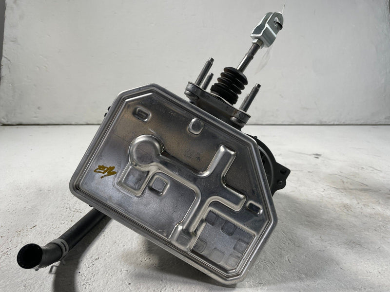 Load image into Gallery viewer, 2022-2024 HYUNDAI IONIQ 5 ABS POWER BRAKE BOOSTER W/ MASTER CYLINDER # 108545
