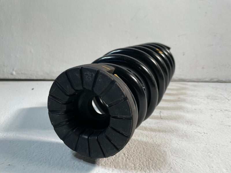 Load image into Gallery viewer, 2022 - 2024 HYUNDAI IONIQ 5 REAR LEFT/RIGHT SIDE SUSPENSION COIL SPRING # 107281
