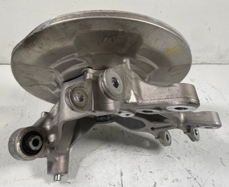 Load image into Gallery viewer, 23-26 HONDA HR-V REAR RIGHT PASSENGER SIDE SPINDLE KNUCKLE W/ HUB 2.0L # 112687
