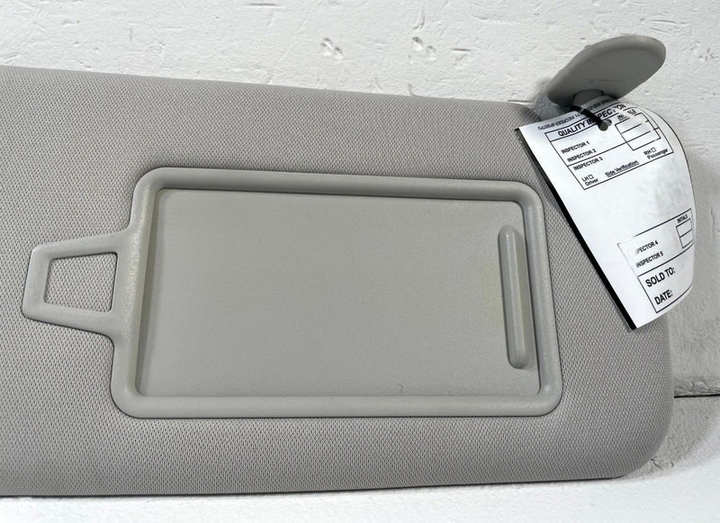 Load image into Gallery viewer, 2024-2026 HYUNDAI SANTA FE FRONT RIGHT PASSENGER SIDE SUNVISOR SUN VISOR #111260
