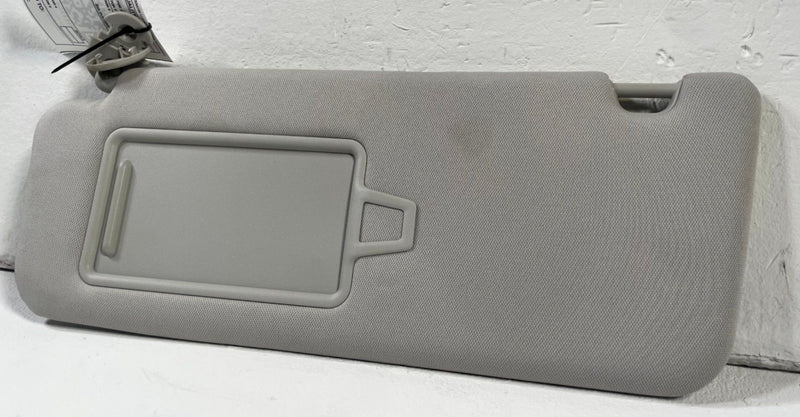 Load image into Gallery viewer, 2024 - 2026 HYUNDAI SANTA FE FRONT LEFT DRIVER SIDE SUNVISOR SUN VISOR # 111250
