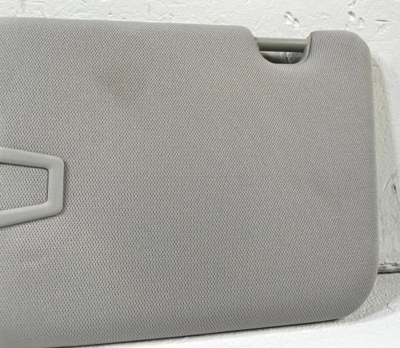 Load image into Gallery viewer, 2024 - 2026 HYUNDAI SANTA FE FRONT LEFT DRIVER SIDE SUNVISOR SUN VISOR # 111250
