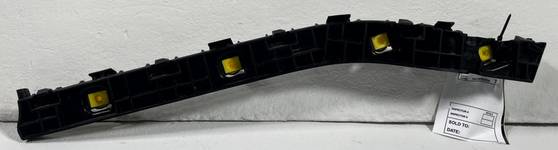 Load image into Gallery viewer, 20 - 25 KIA TELLURIDE REAR RIGHT SIDE BUMPER UPPER SUPPORT BRACKET 3.8L # 112751
